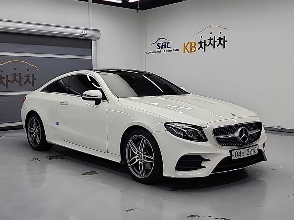 Mercedes Benz E class - Vista 4