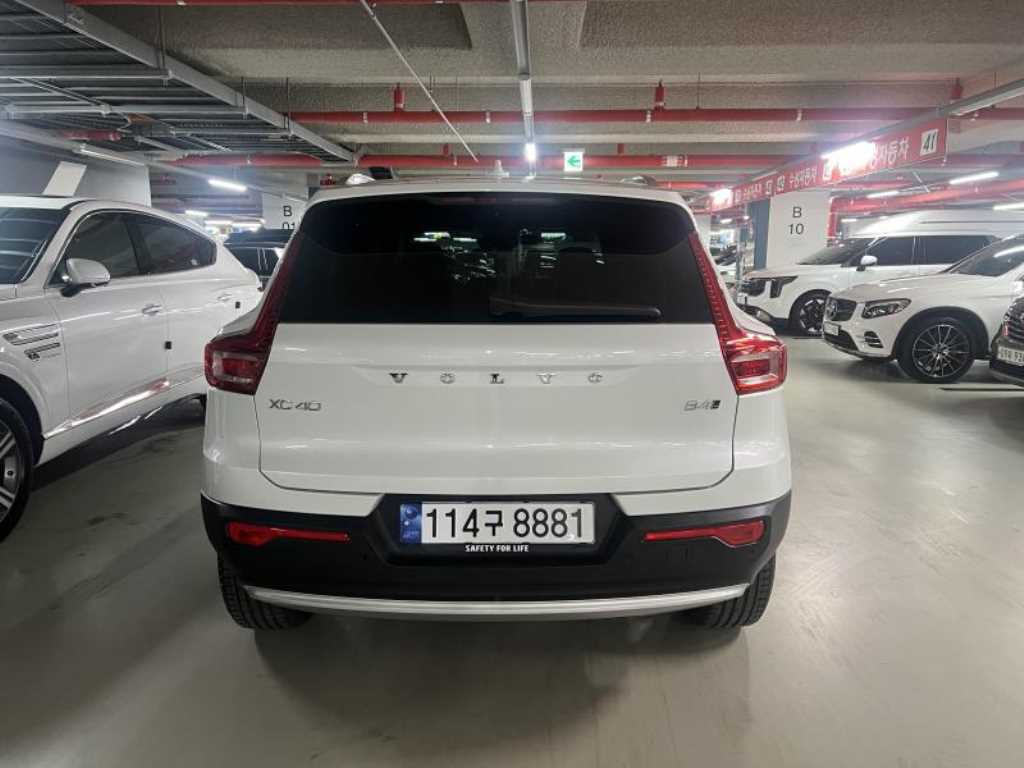 Volvo XC40 - Vista 3
