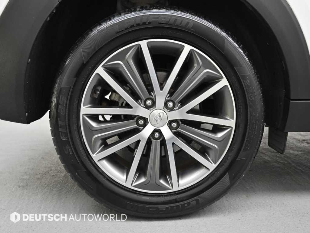 HYUNDAI Tucson - Vista 5