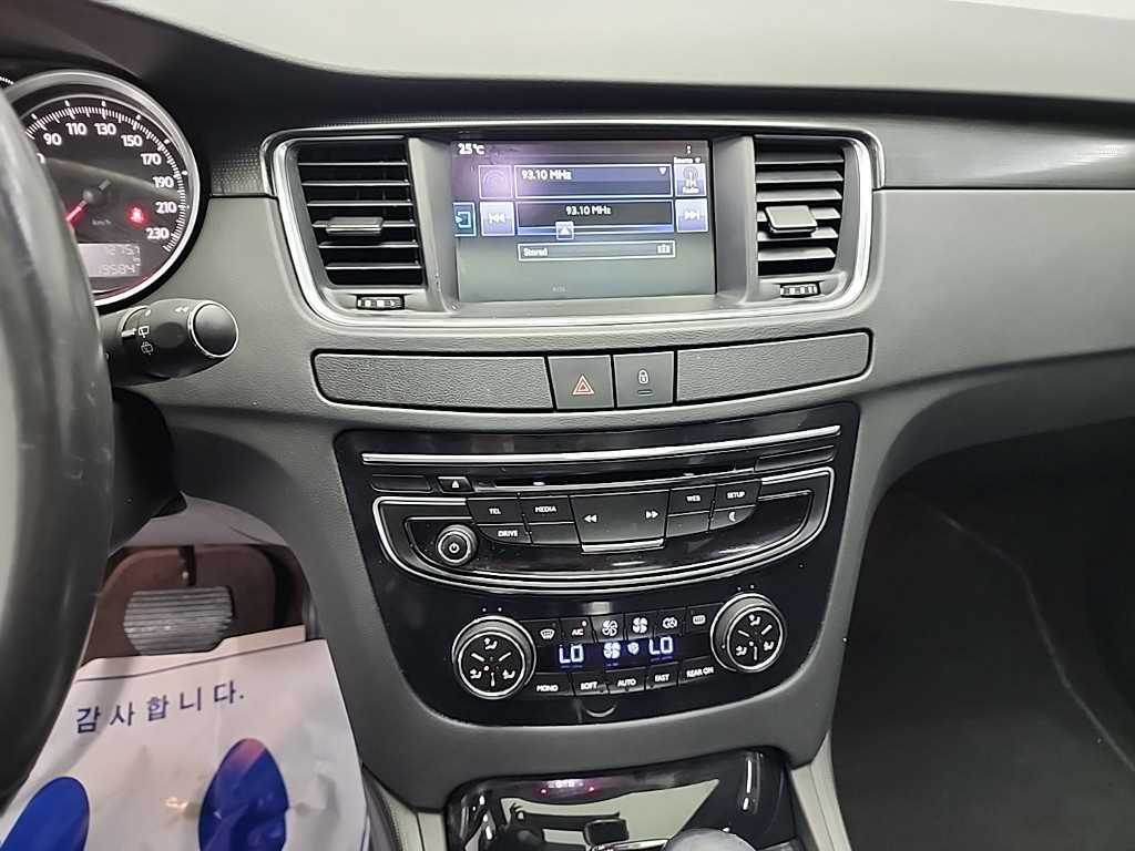 Peugeot 508 - Vista 10