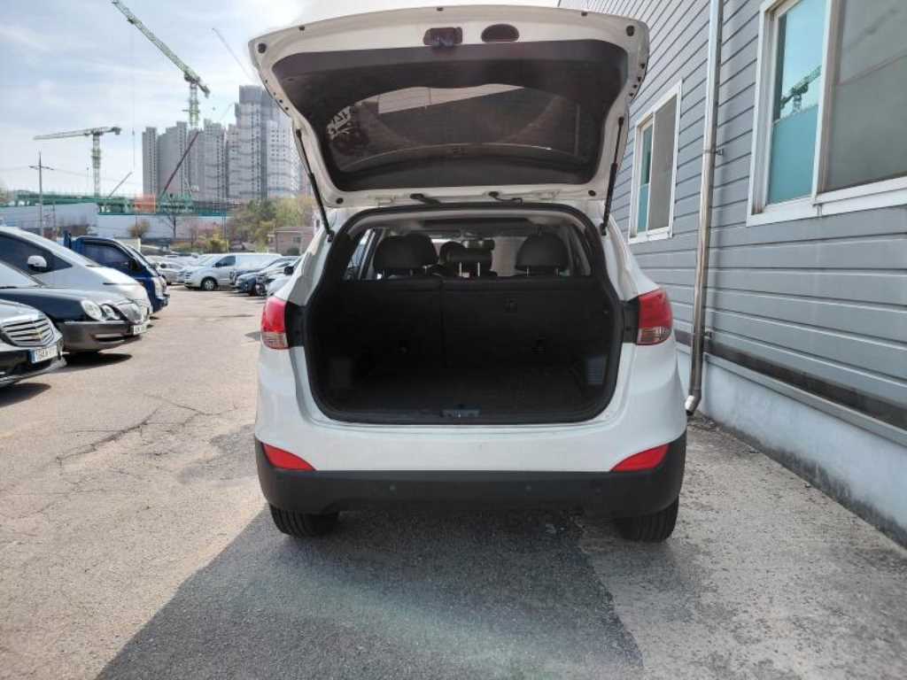 HYUNDAI Tucson 2013 Blanco - Importación desde Corea - HF Imports Iquique - Foto 18