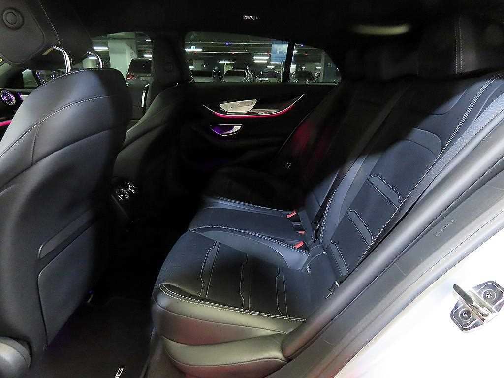Mercedes Benz AMG GT - Vista 7