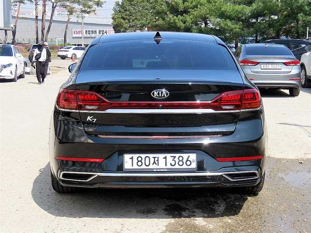 KIA K7 - Vista 4
