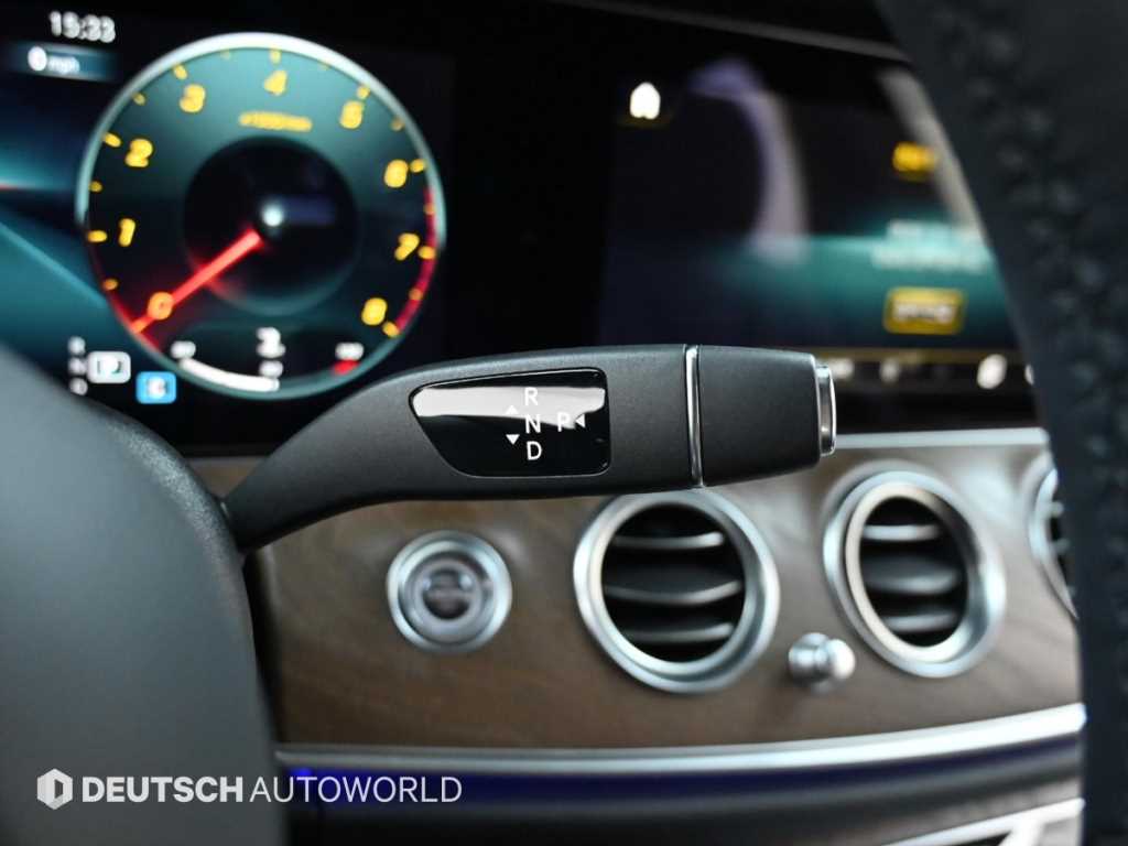 Mercedes Benz E class - Vista 9