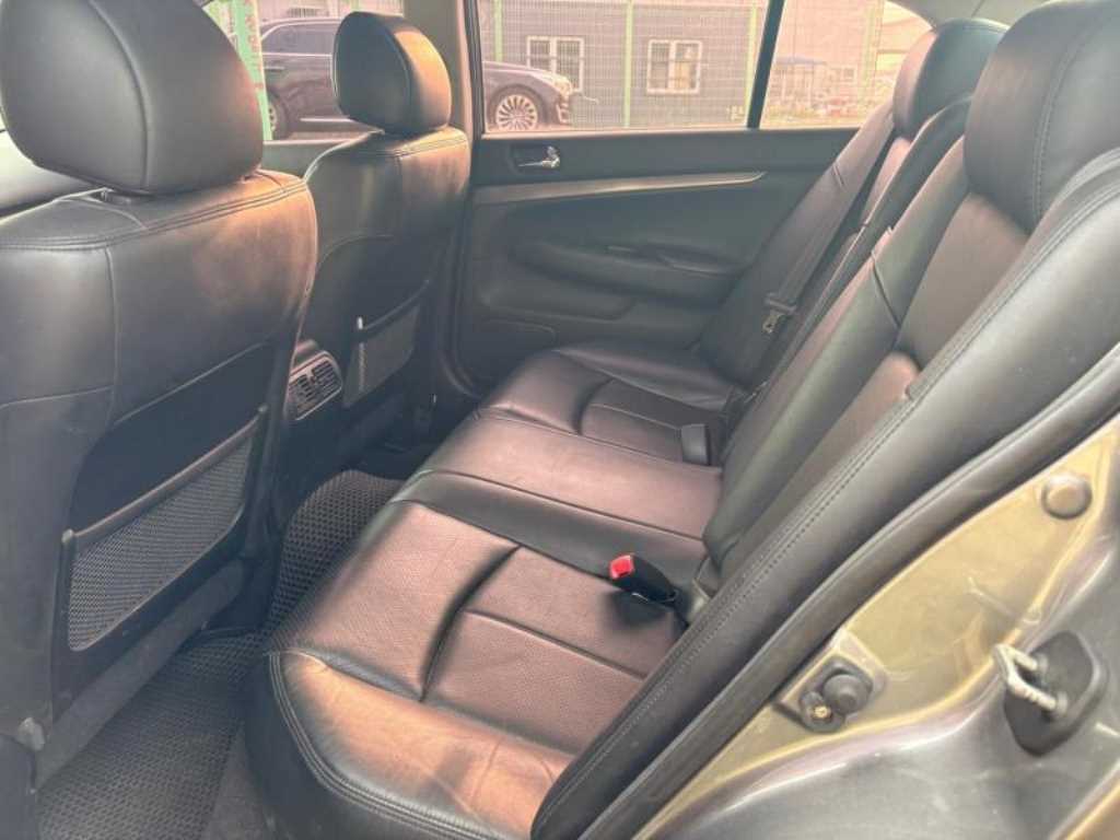 Infiniti G - Vista 5