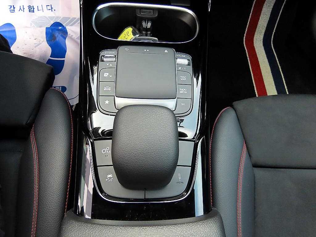 Mercedes Benz A Class 2021 Blanco - Importación desde Corea - HF Imports Iquique - Foto 13