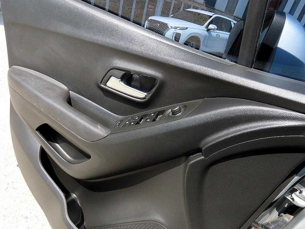 Chevrolet Trax - Vista 11