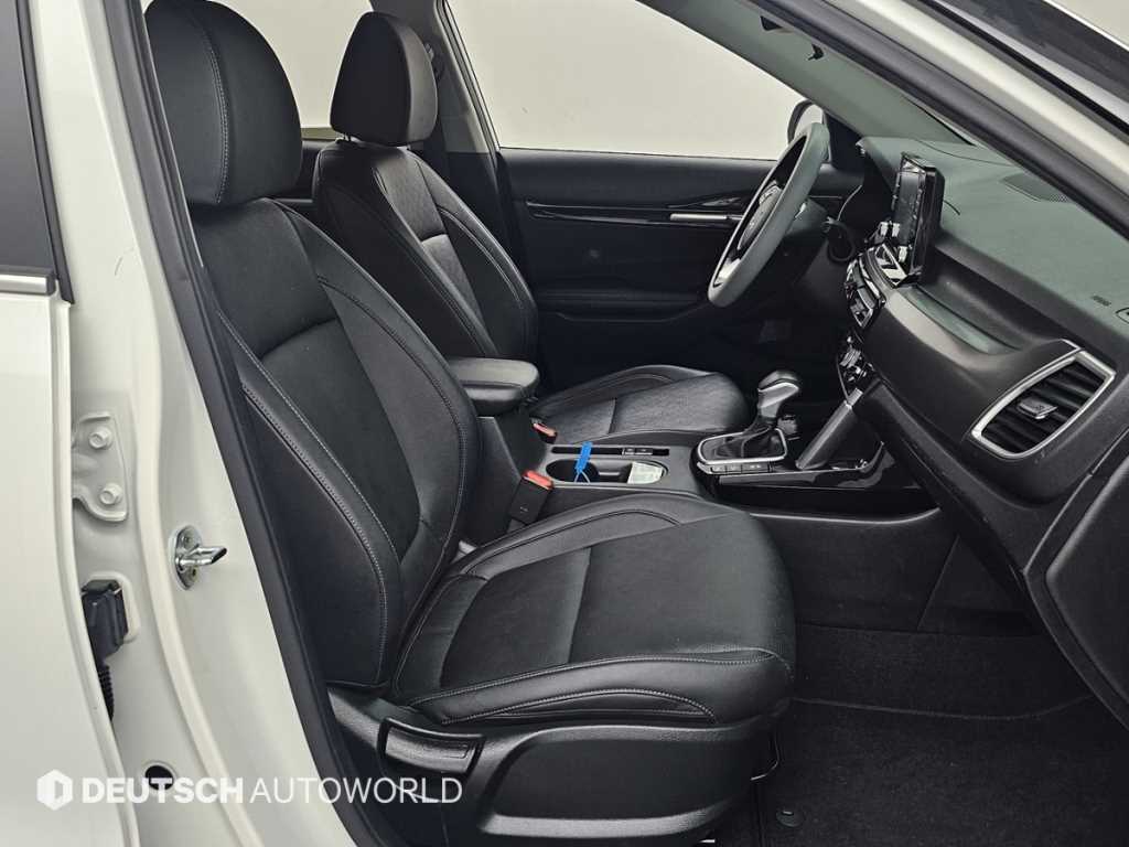 KIA Seltos - Vista 10