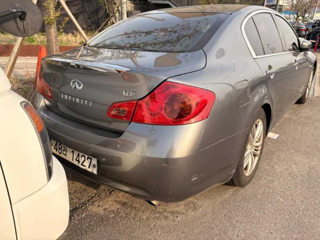 Infiniti G - Vista 3