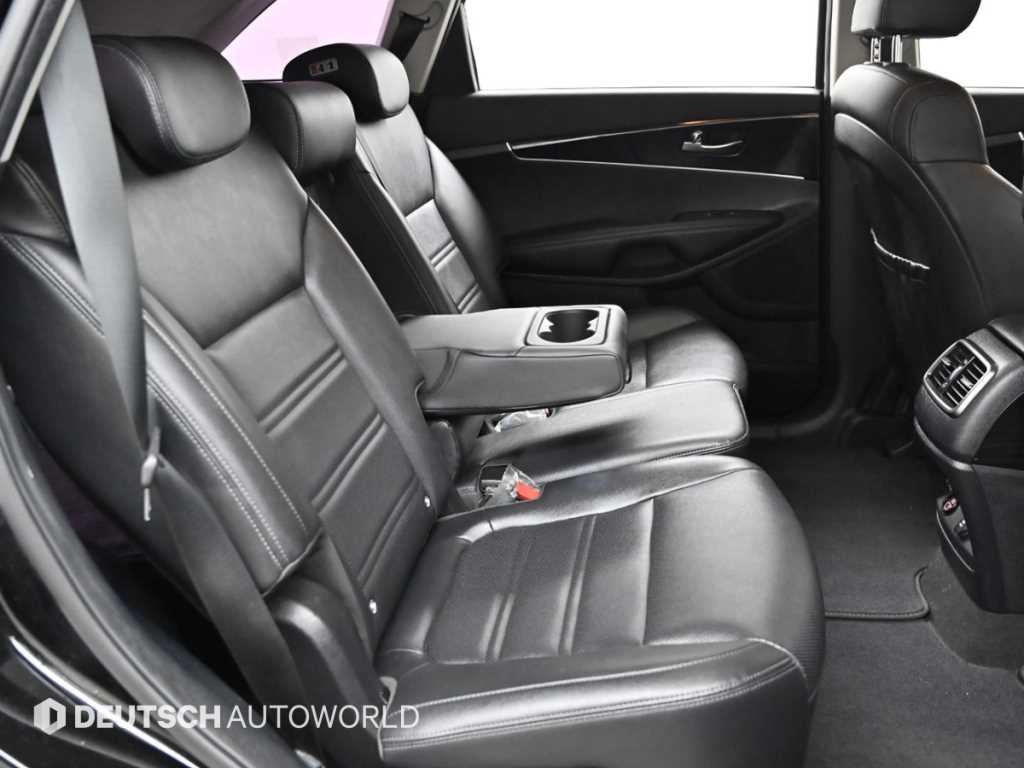 KIA Sorento - Vista 12