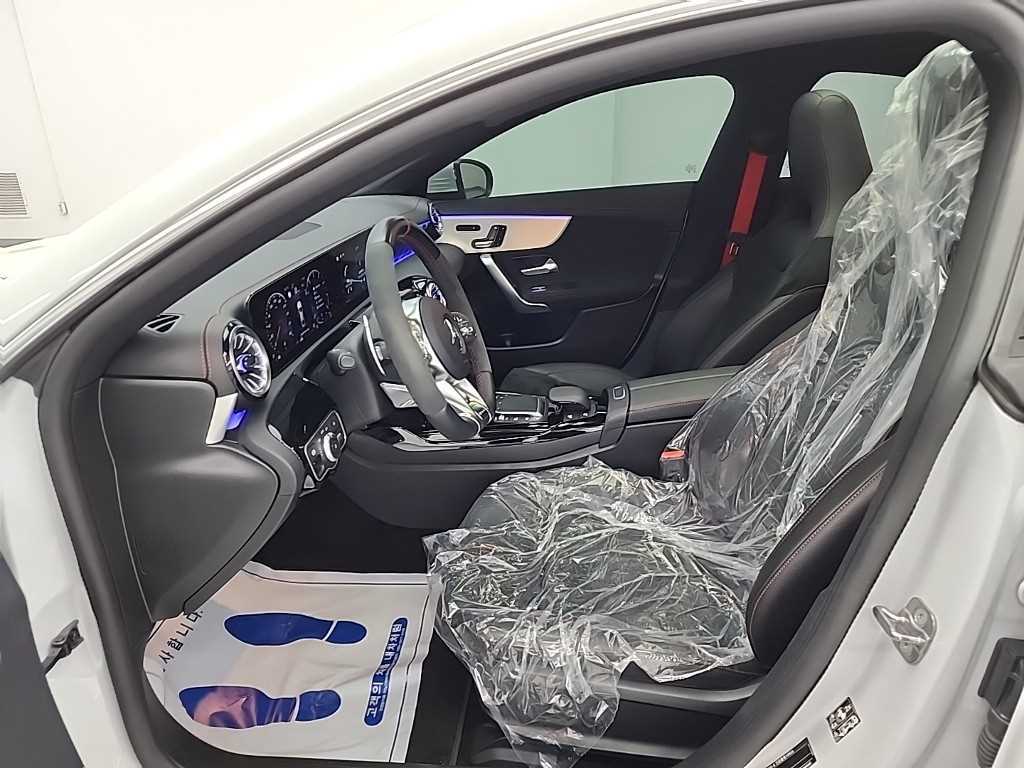 Mercedes Benz CLA Class - Vista 11