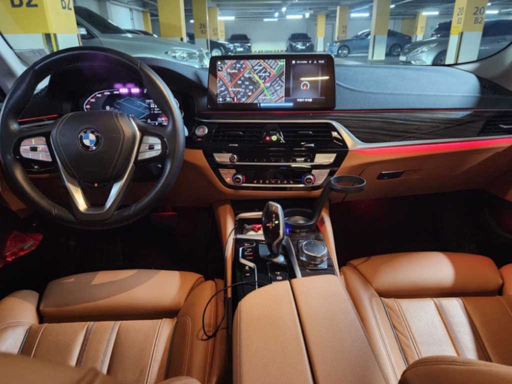BMW 5 Series - Vista 7