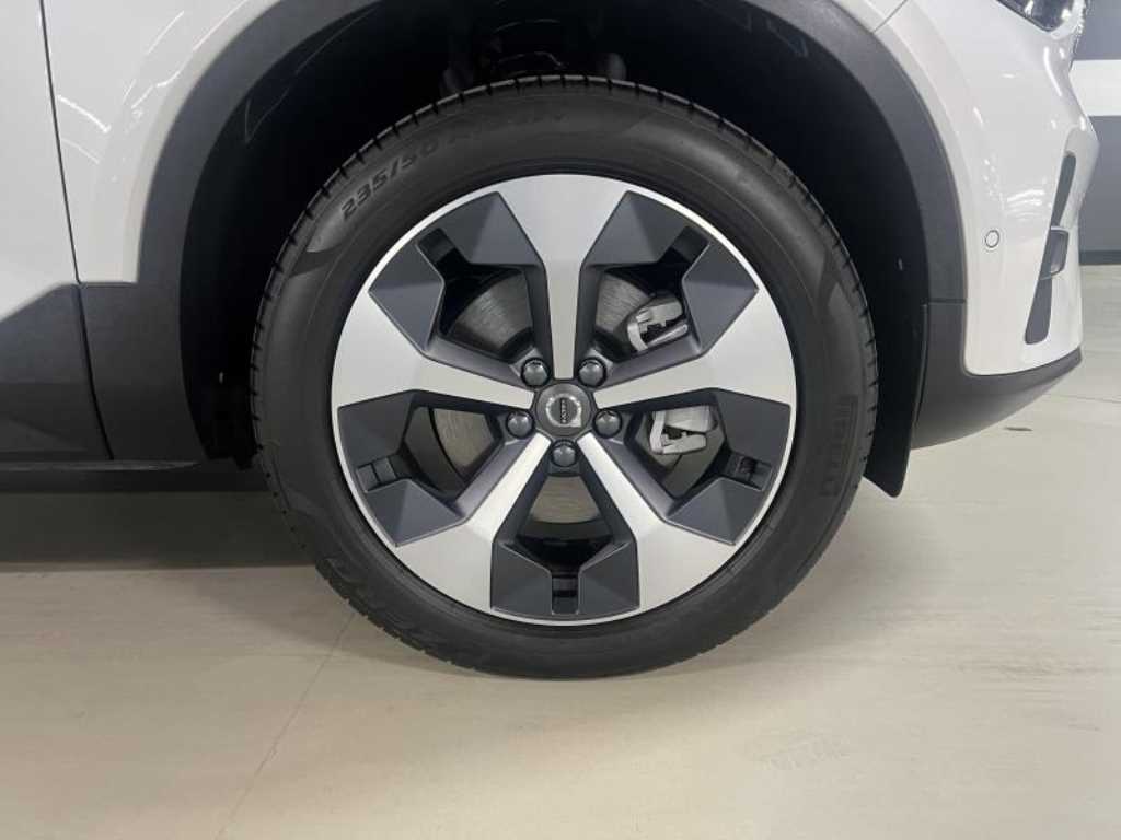 Volvo XC40 - Vista 5