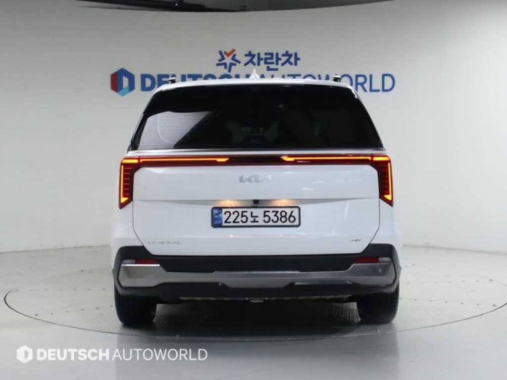 KIA Carnival - Vista 4