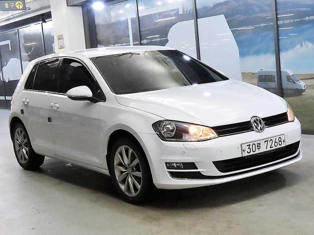 Volkswagen Golf 2015 Blanco - Importación desde Corea - HF Imports Iquique - Foto 1