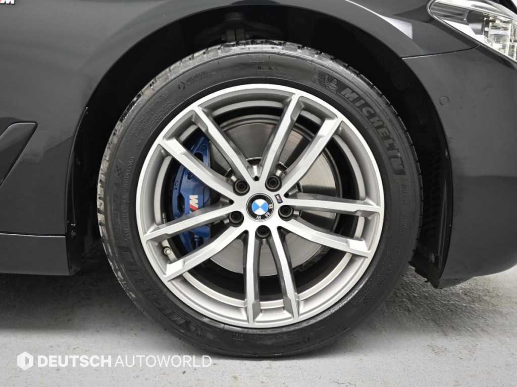 BMW 5 Series - Vista 5