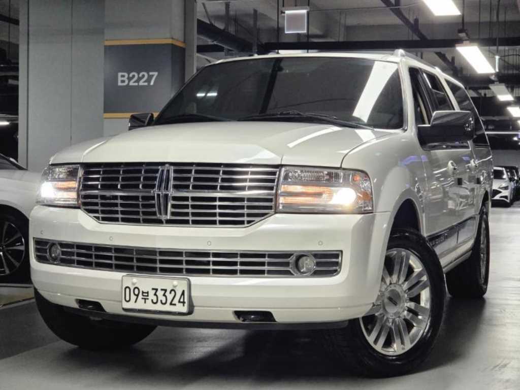 Lincoln Navigator 2020 Blanco - Importación desde Corea - HF Imports Iquique - Foto 1