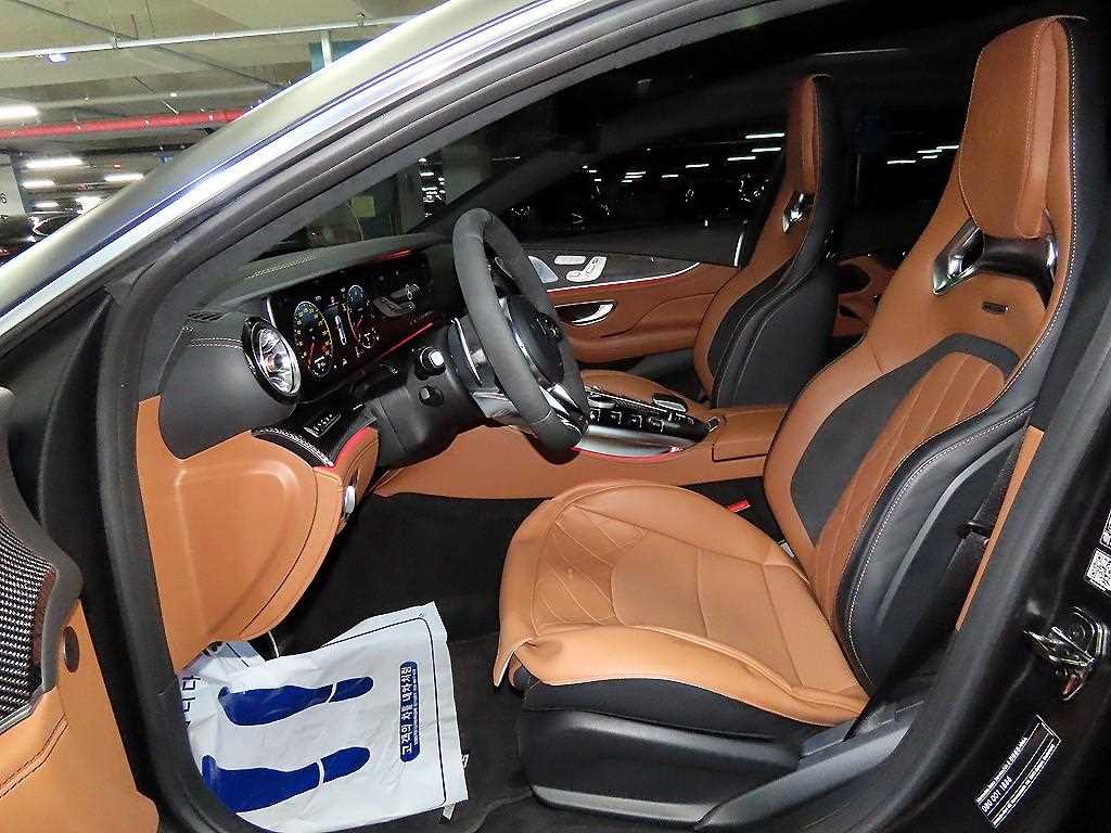 Mercedes Benz AMG GT - Vista 6