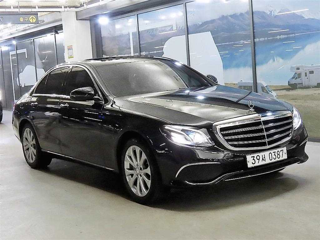 Mercedes Benz E class 2017 Negro - Importación desde Corea - HF Imports Iquique - Foto 1