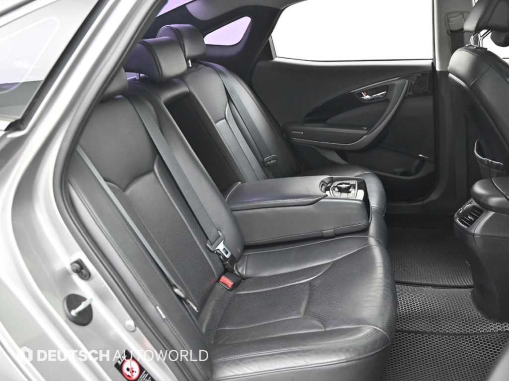 HYUNDAI Grandeur - Vista 12