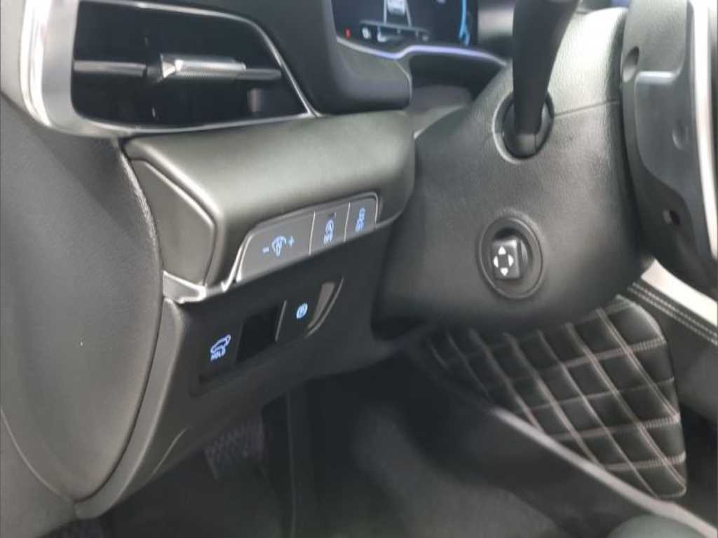 Genesis GV80 - Vista 8