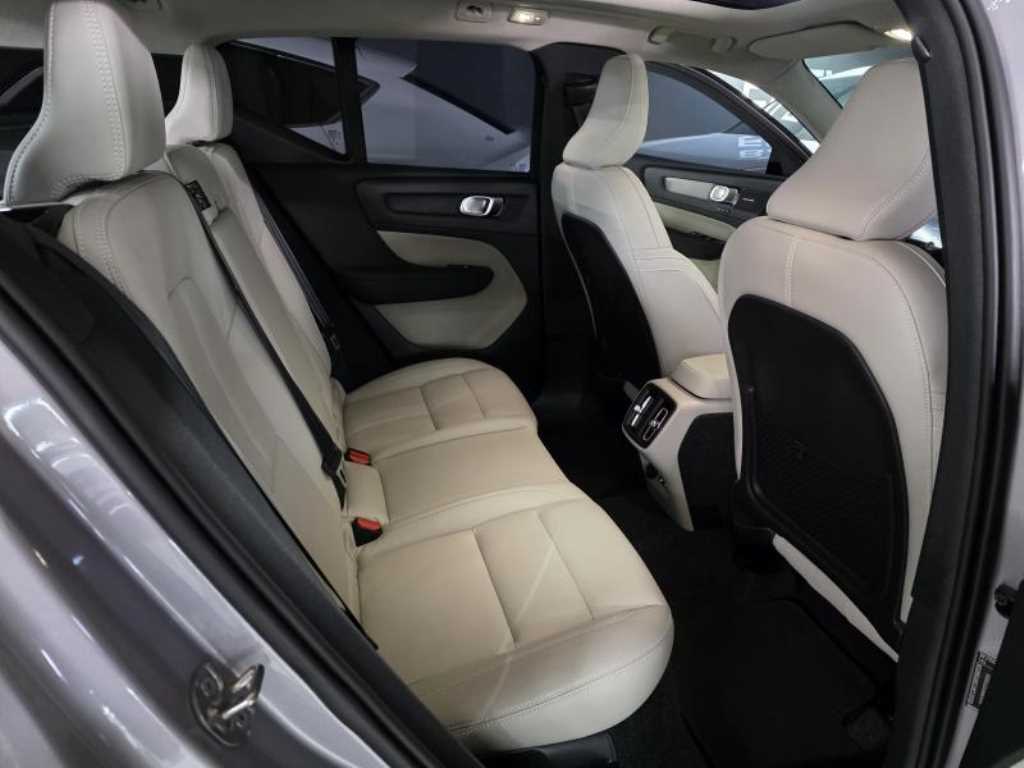 Volvo XC40 - Vista 11