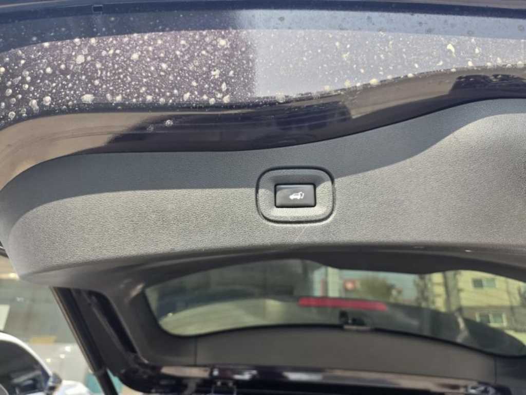 SAMSUNG QM6 - Vista 8