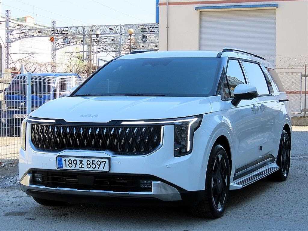 KIA Carnival - Vista 2