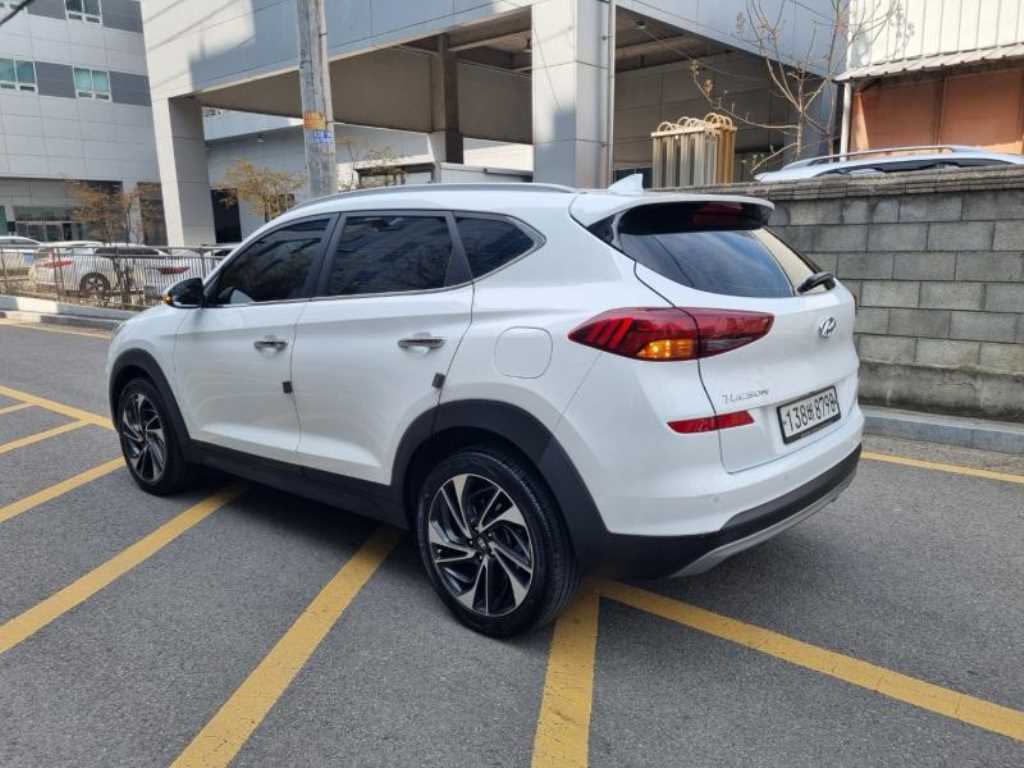 HYUNDAI Tucson - Vista 6