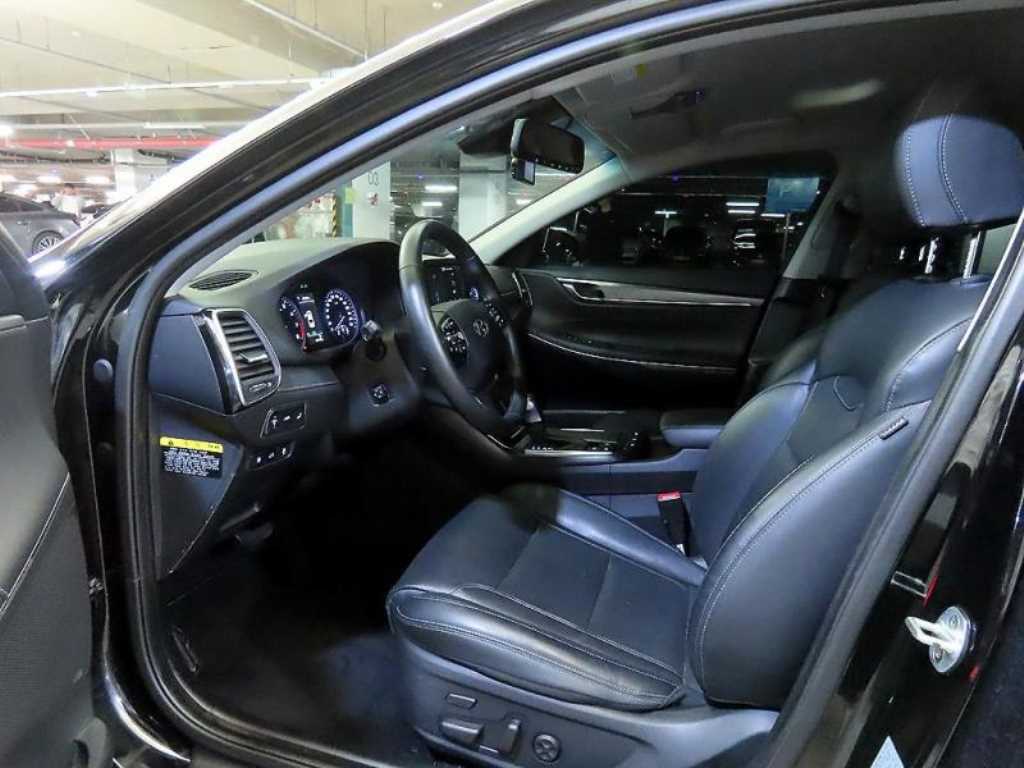 HYUNDAI Grandeur - Vista 6