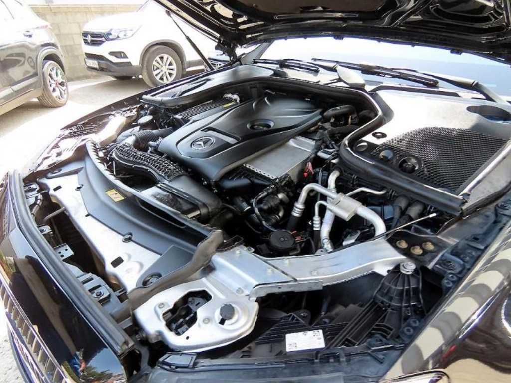 Mercedes Benz E class 2021 Negro - Importación desde Corea - HF Imports Iquique - Foto 19