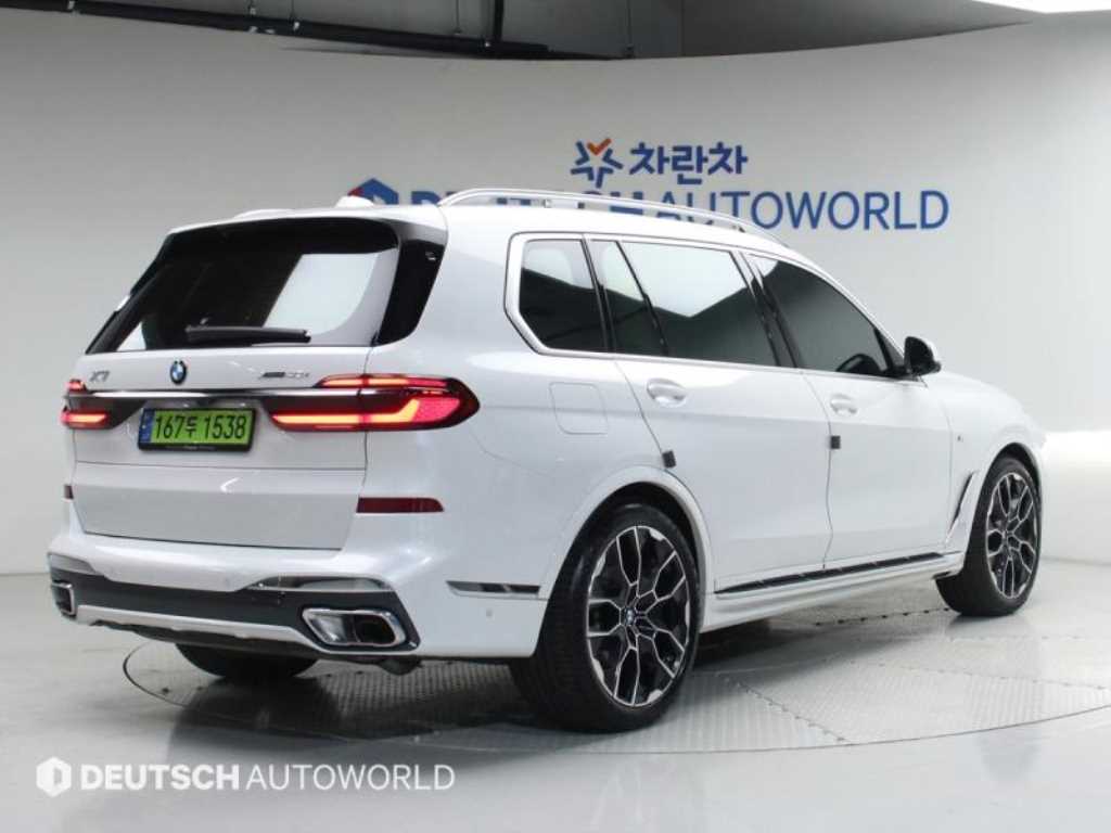 BMW X7 - Vista 3
