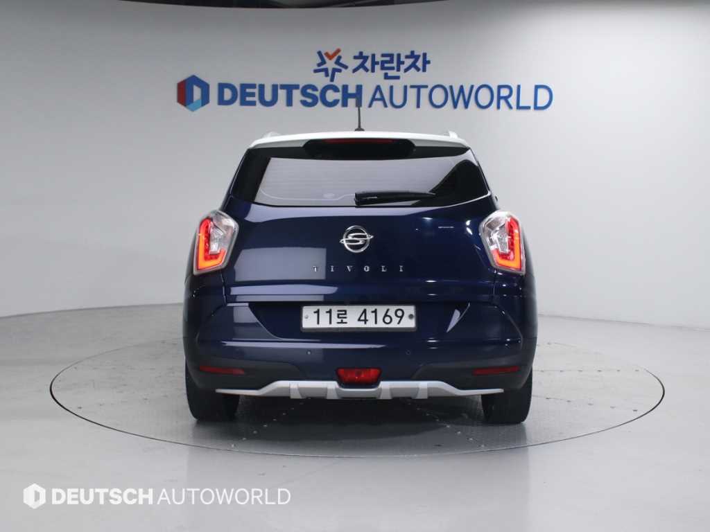 Ssangyong Tivoli - Vista 4