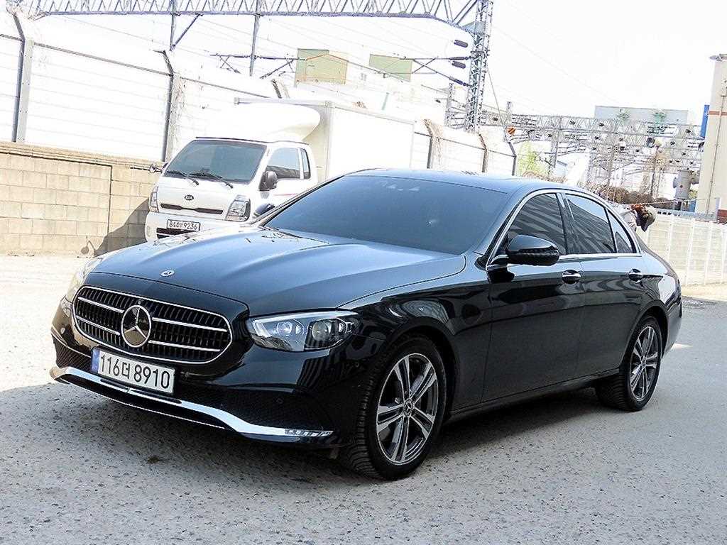 Mercedes Benz E class - Vista 2