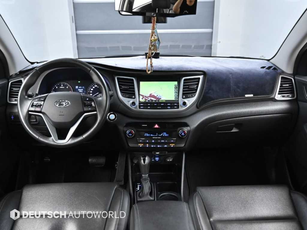 HYUNDAI Tucson - Vista 7
