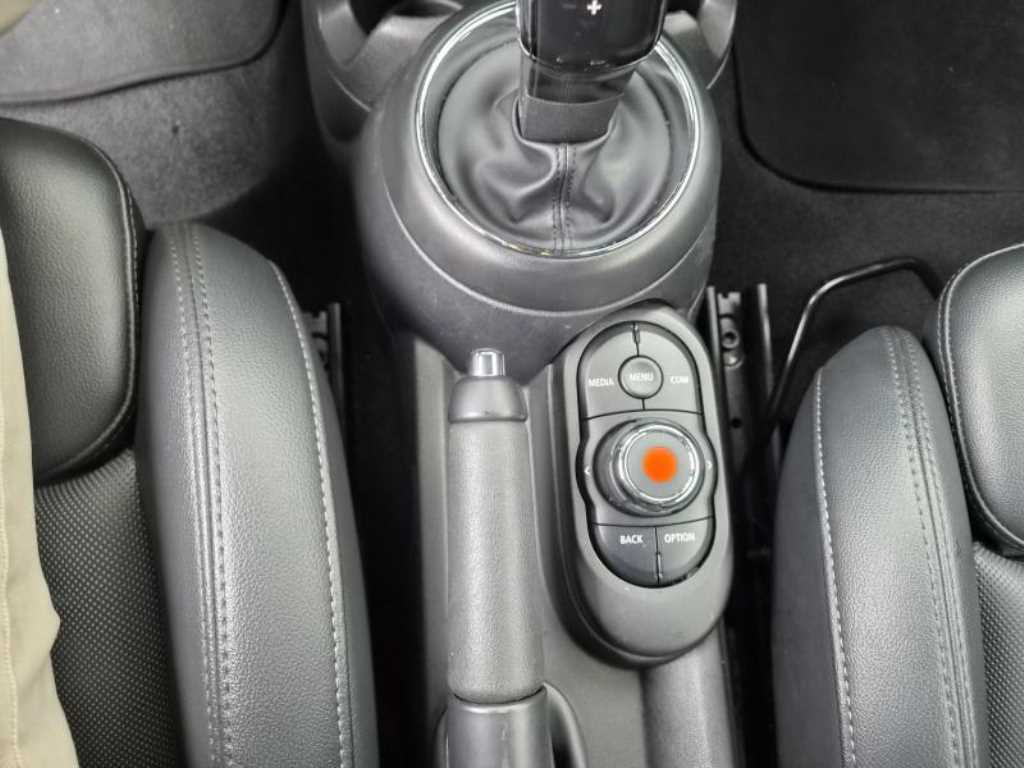 Mini Cooper Convertible - Vista 6