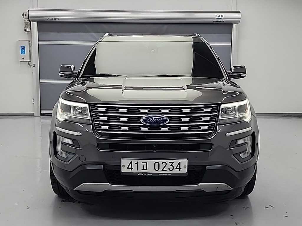 Ford Explorer - Vista 2
