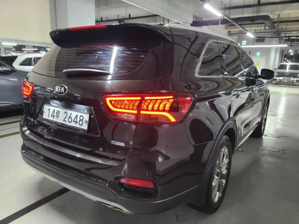 KIA Sorento - Vista 6