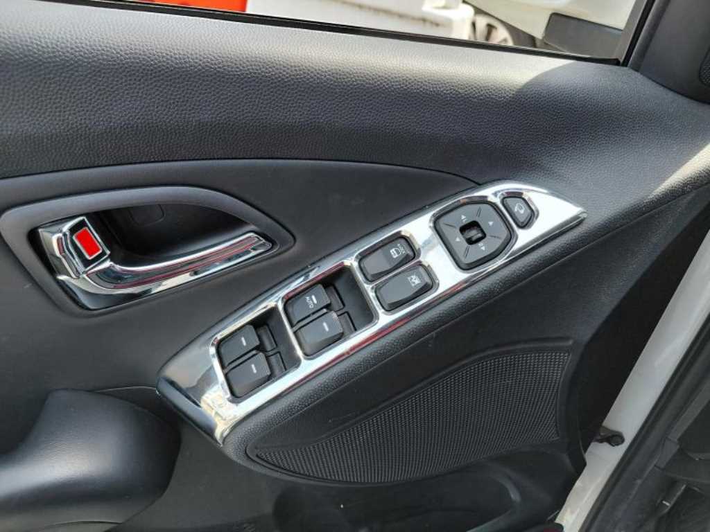 HYUNDAI Tucson 2013 Blanco - Importación desde Corea - HF Imports Iquique - Foto 13