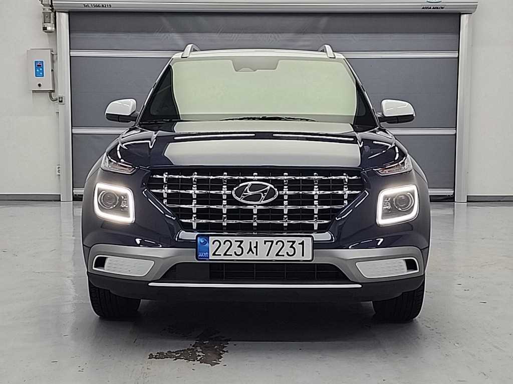 HYUNDAI Venue - Vista 2