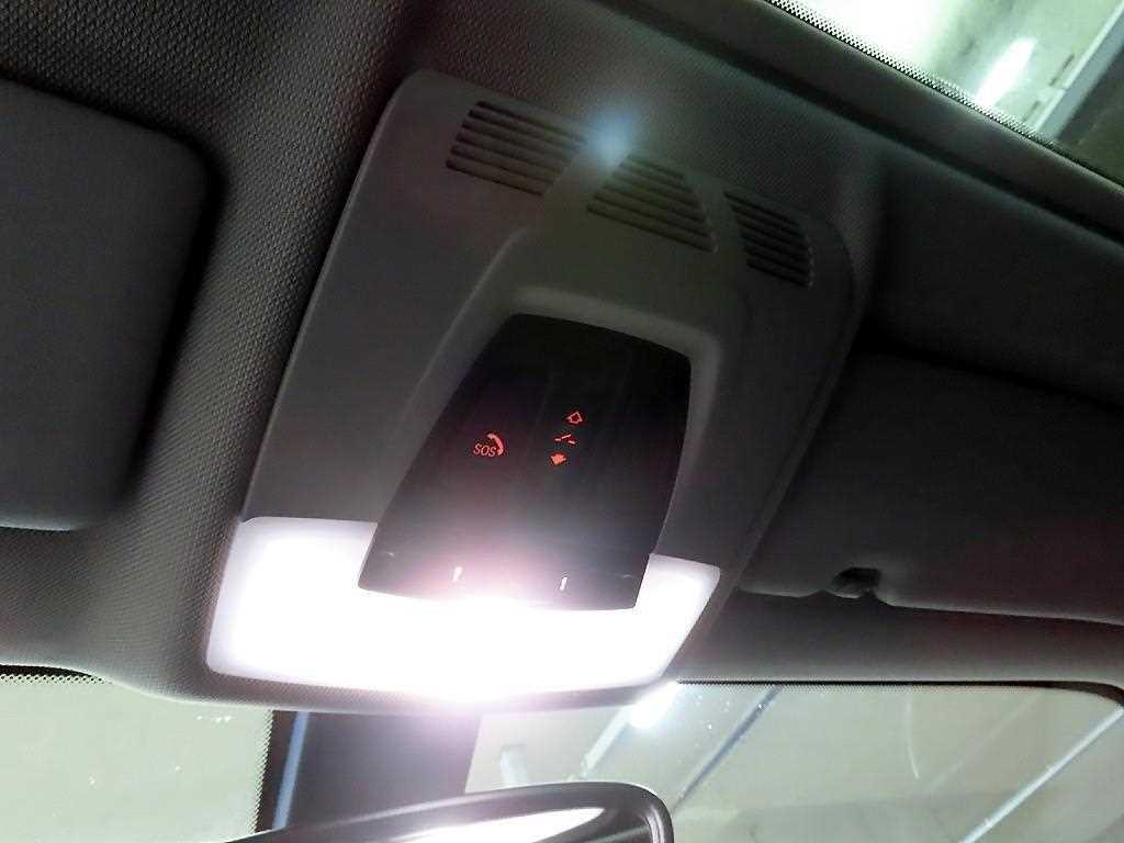 BMW 1 series 2017 Blanco - Importación desde Corea - HF Imports Iquique - Foto 17