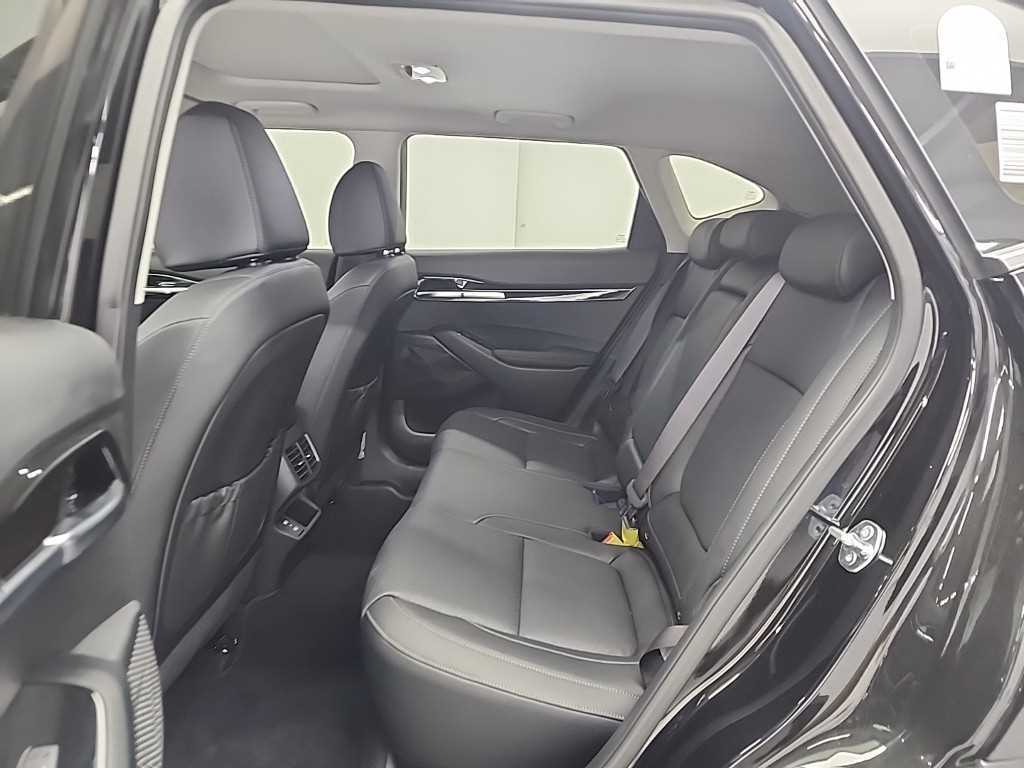 KIA Seltos - Vista 12