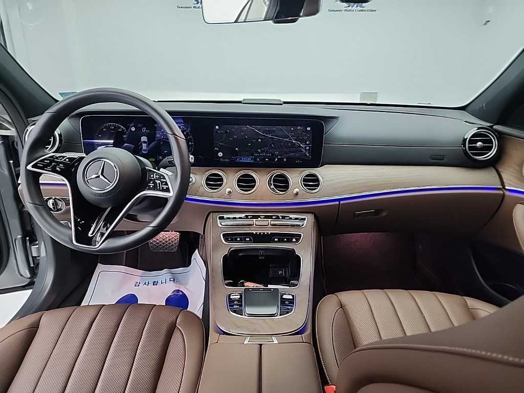 Mercedes Benz E class - Vista 7