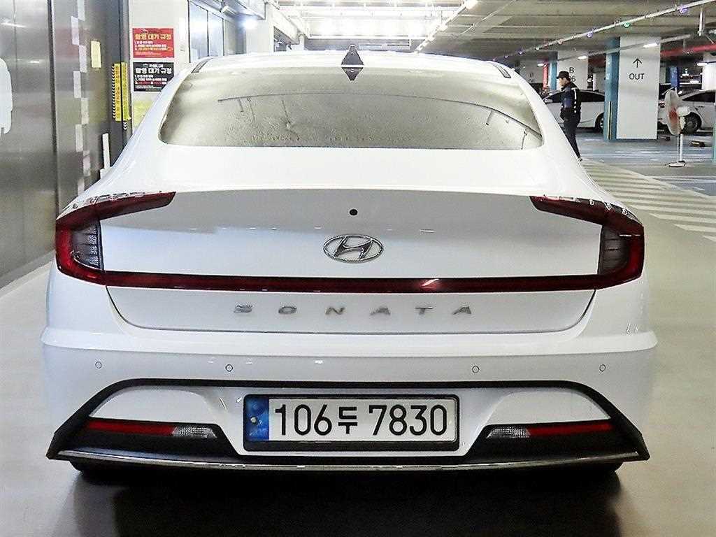 HYUNDAI Sonata - Vista 5