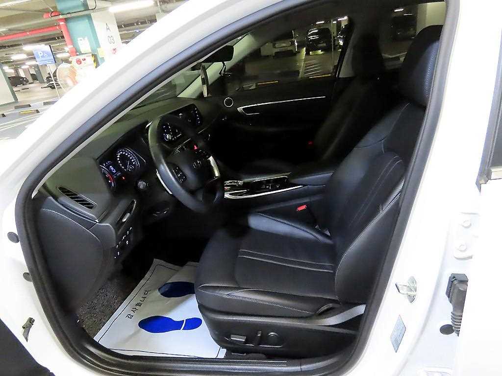 HYUNDAI Sonata - Vista 6