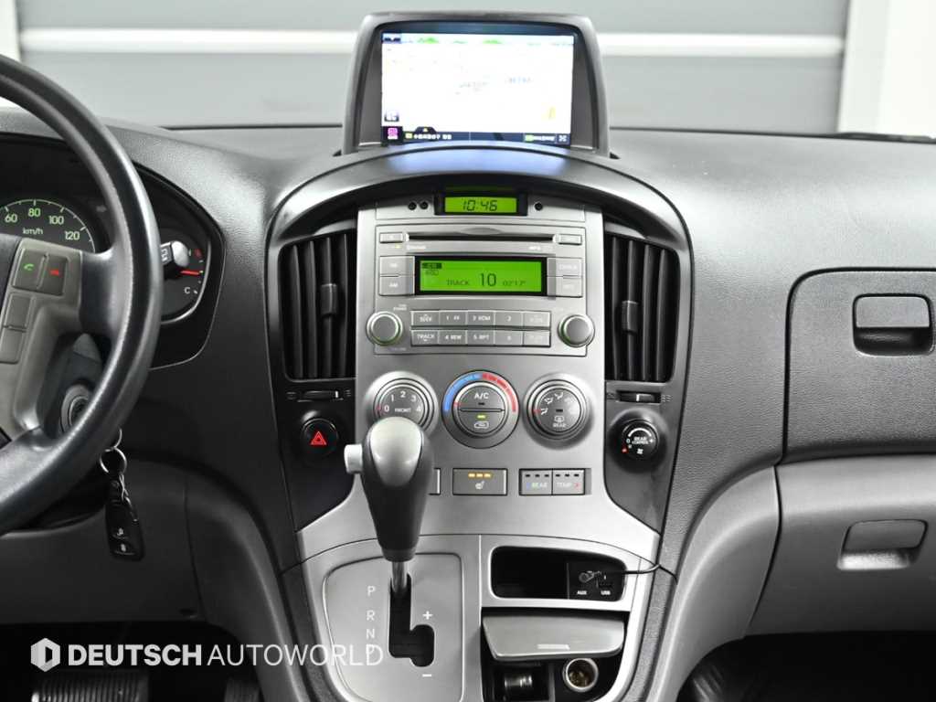 HYUNDAI Starex 2015 Plateado - Importación desde Corea - HF Imports Iquique - Foto 14