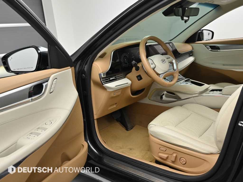 HYUNDAI Grandeur - Vista 11