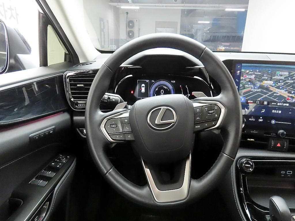 Lexus NX - Vista 7