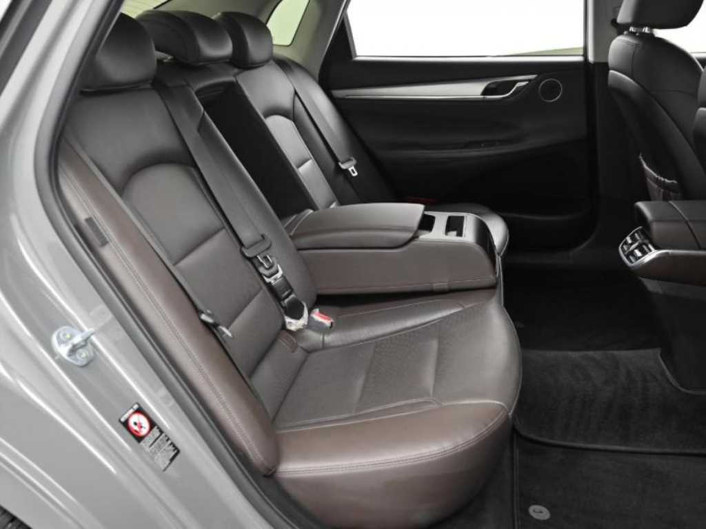 HYUNDAI Grandeur - Vista 12