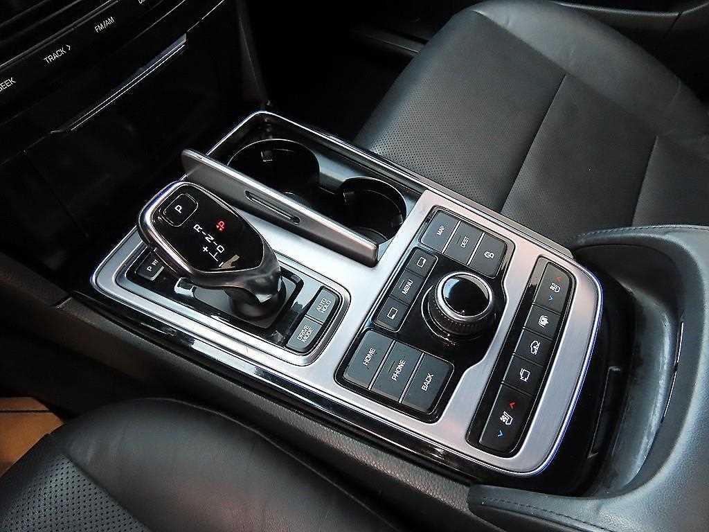 HYUNDAI Equus - Vista 11